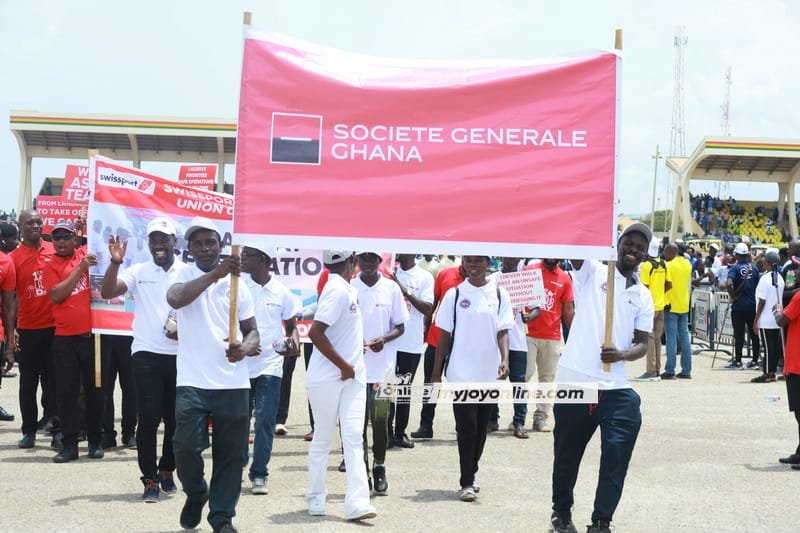 [PHOTOS] President Mahama applauds workers on May Day