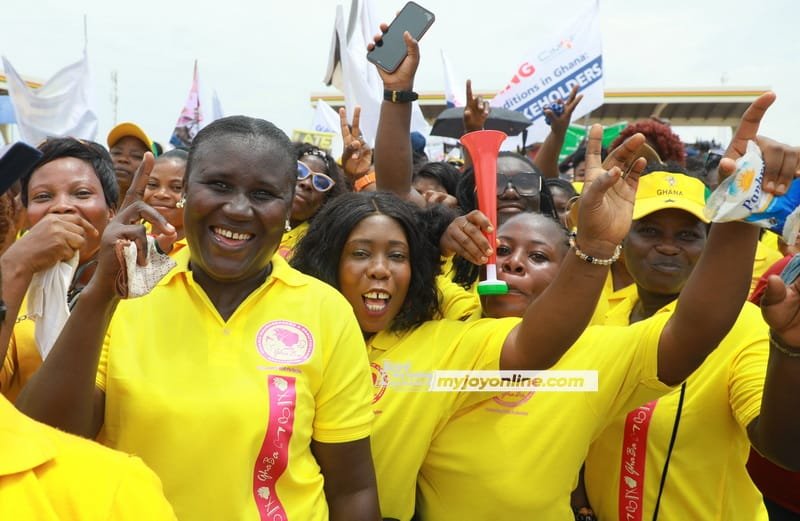 [PHOTOS] President Mahama applauds workers on May Day